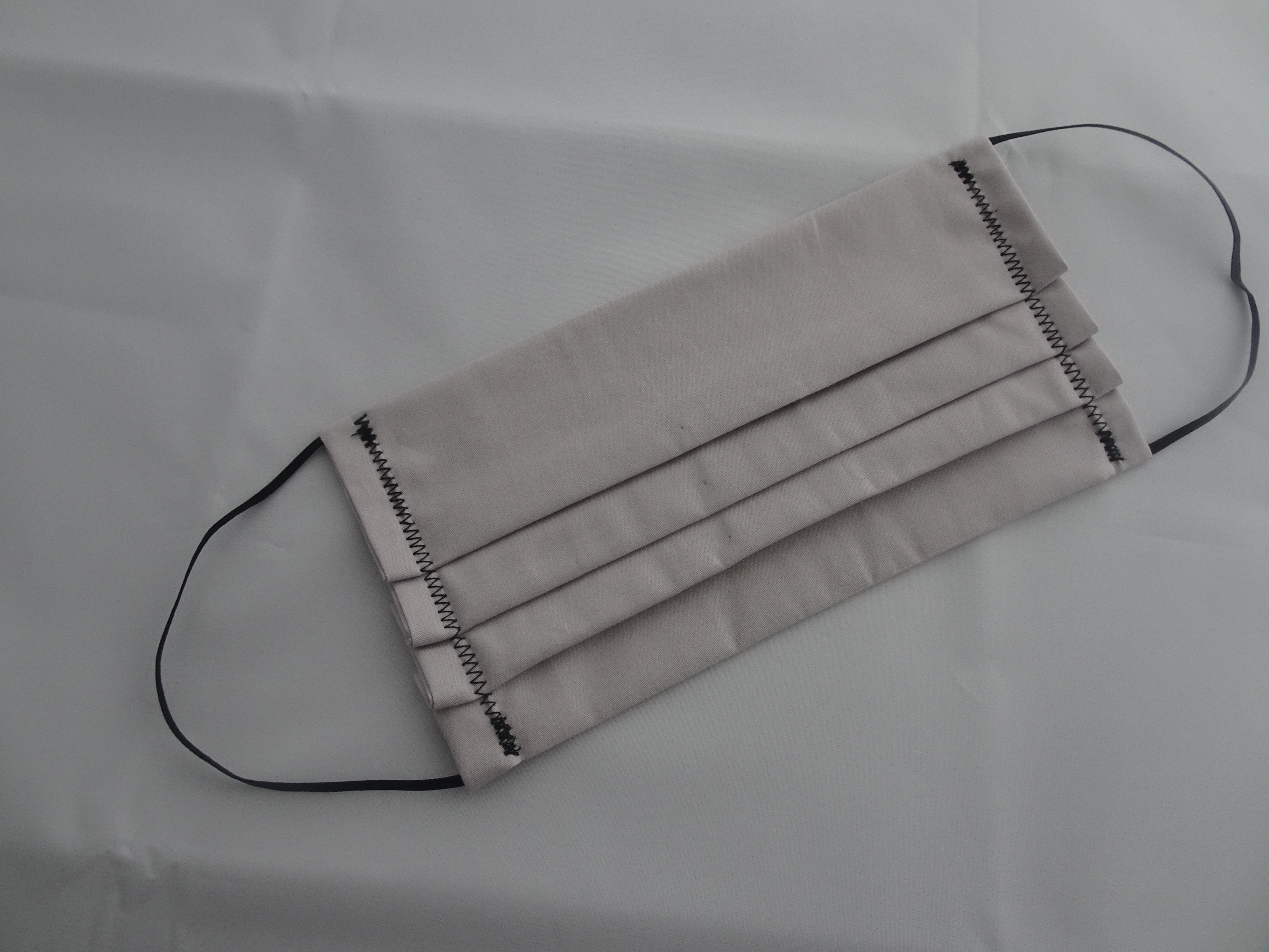 Adult Face Mask – Pale Grey